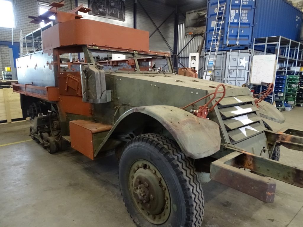 Halftrack M5A1 Pulpit – BAIV B.V.